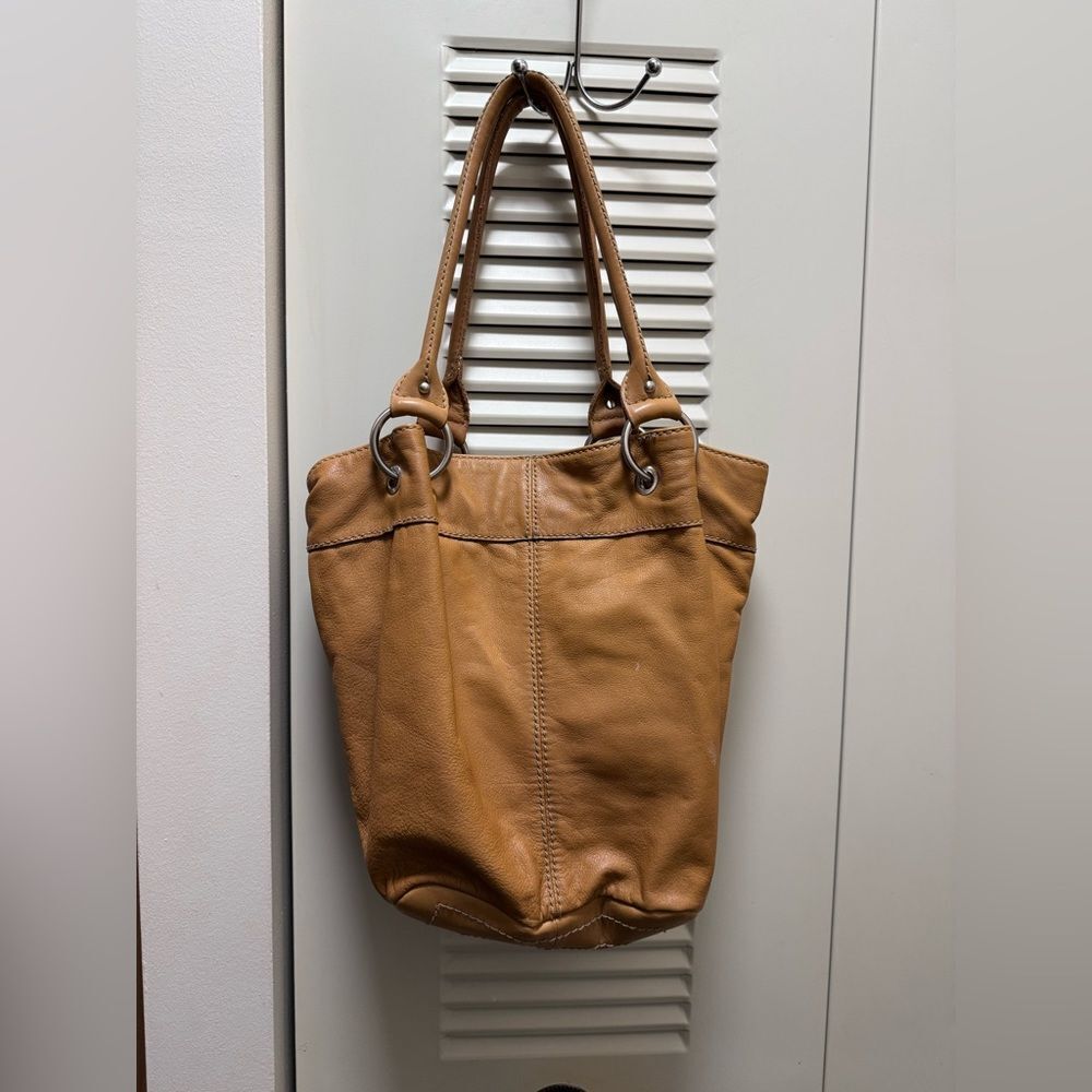 Vintage Tignanello Real y2k leather bag.